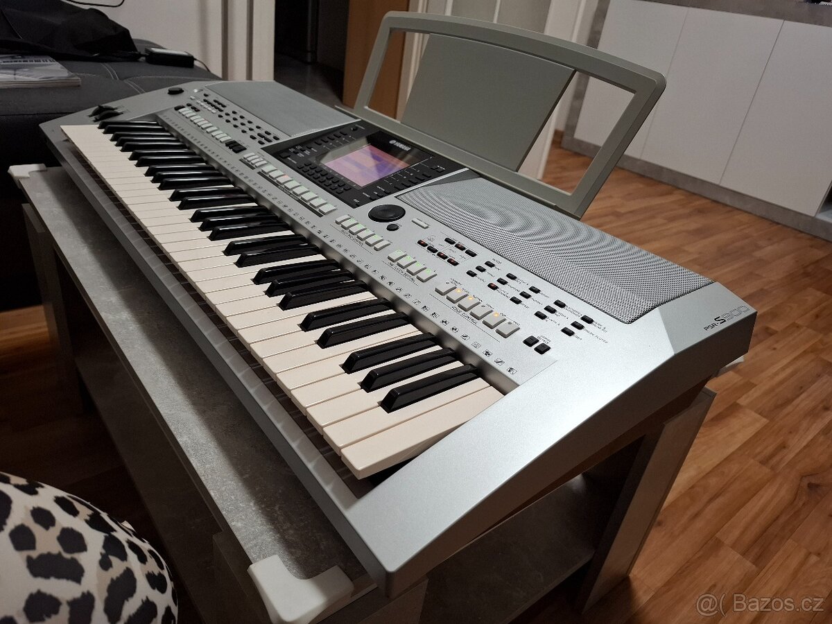Yamaha psr s900 - 3