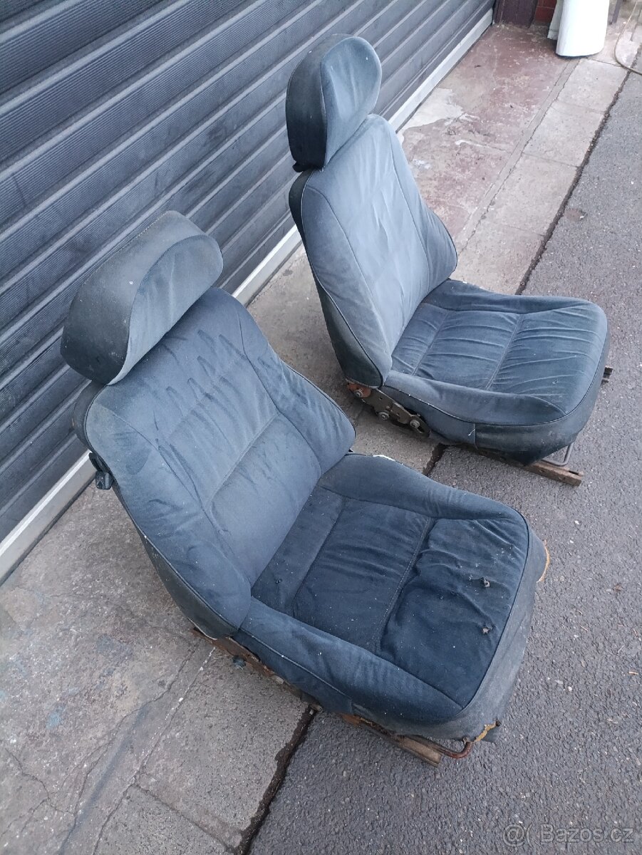 Lada Niva sedacky - 3