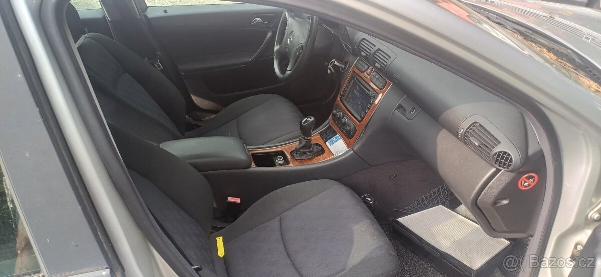 Mercedes C 2.0 benzin - 3