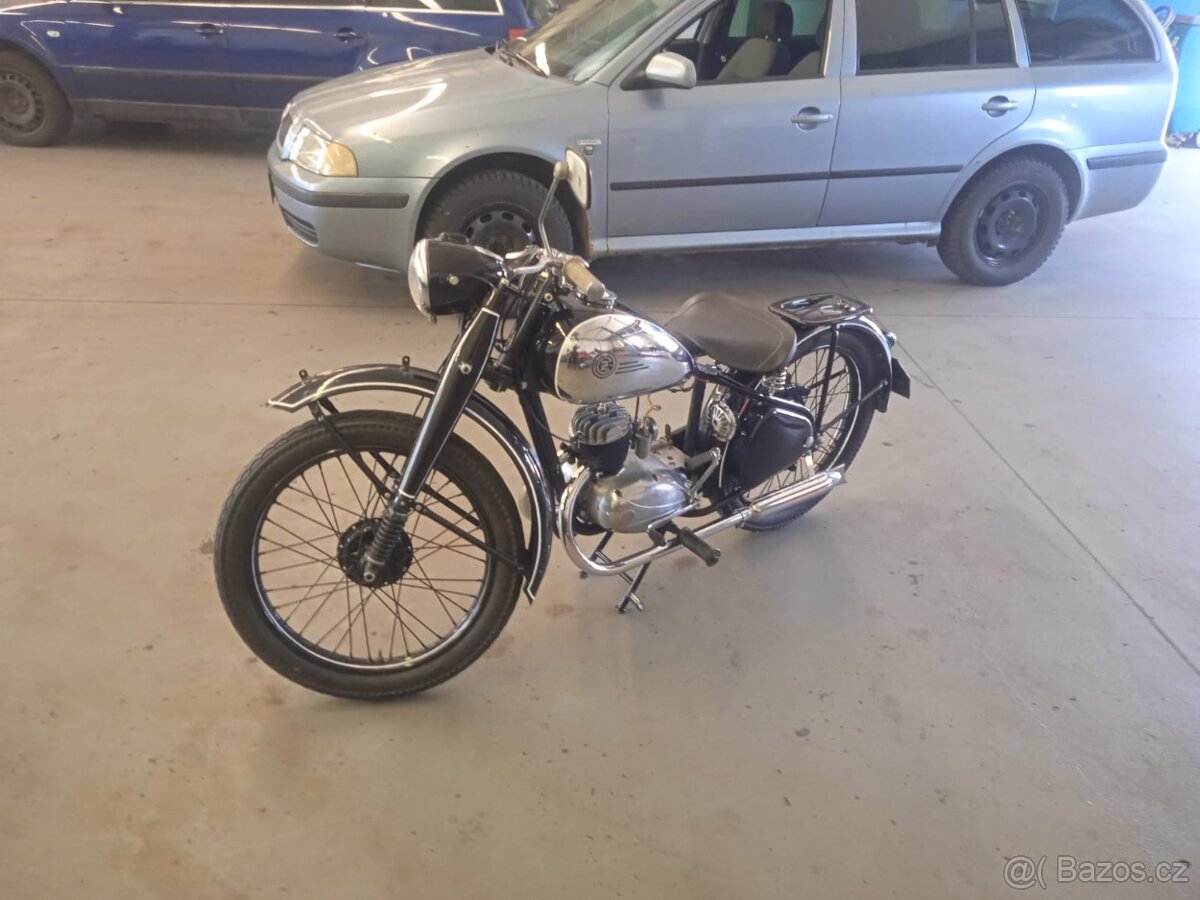 Čz 125 T - 3