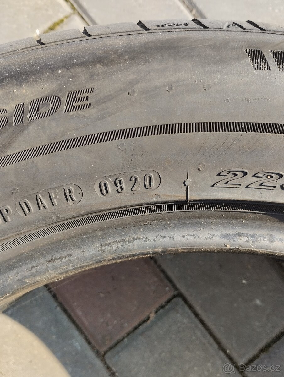 Nexen 225/60 R17 DOT0920 - 3