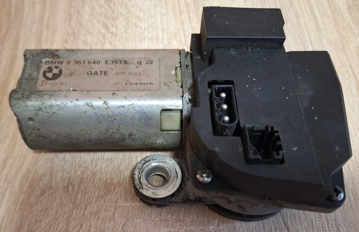 BMW E39 touring motorek zadního stěrače - 3