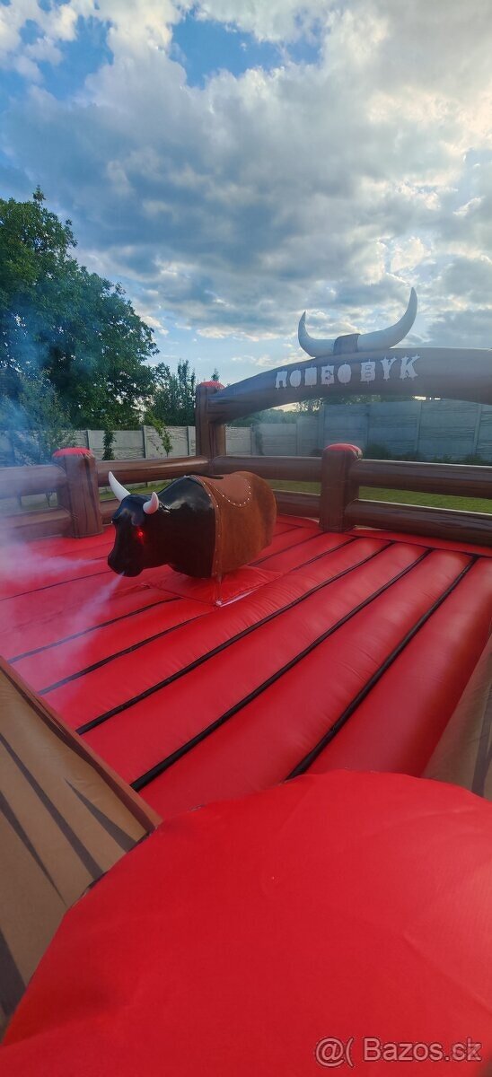Rodeo býk - atrakce - 3