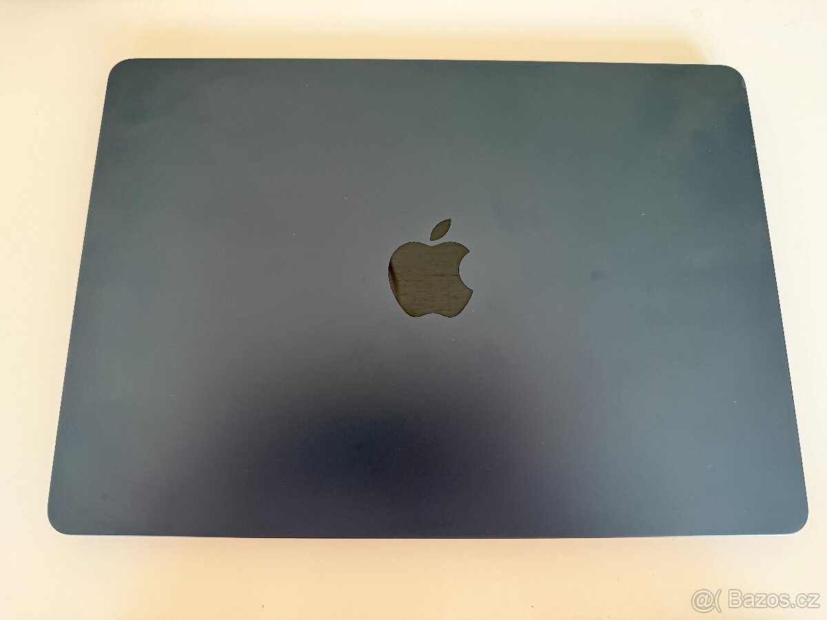 MacBook Air M3 13" 16GB/256GB Space Black - 3