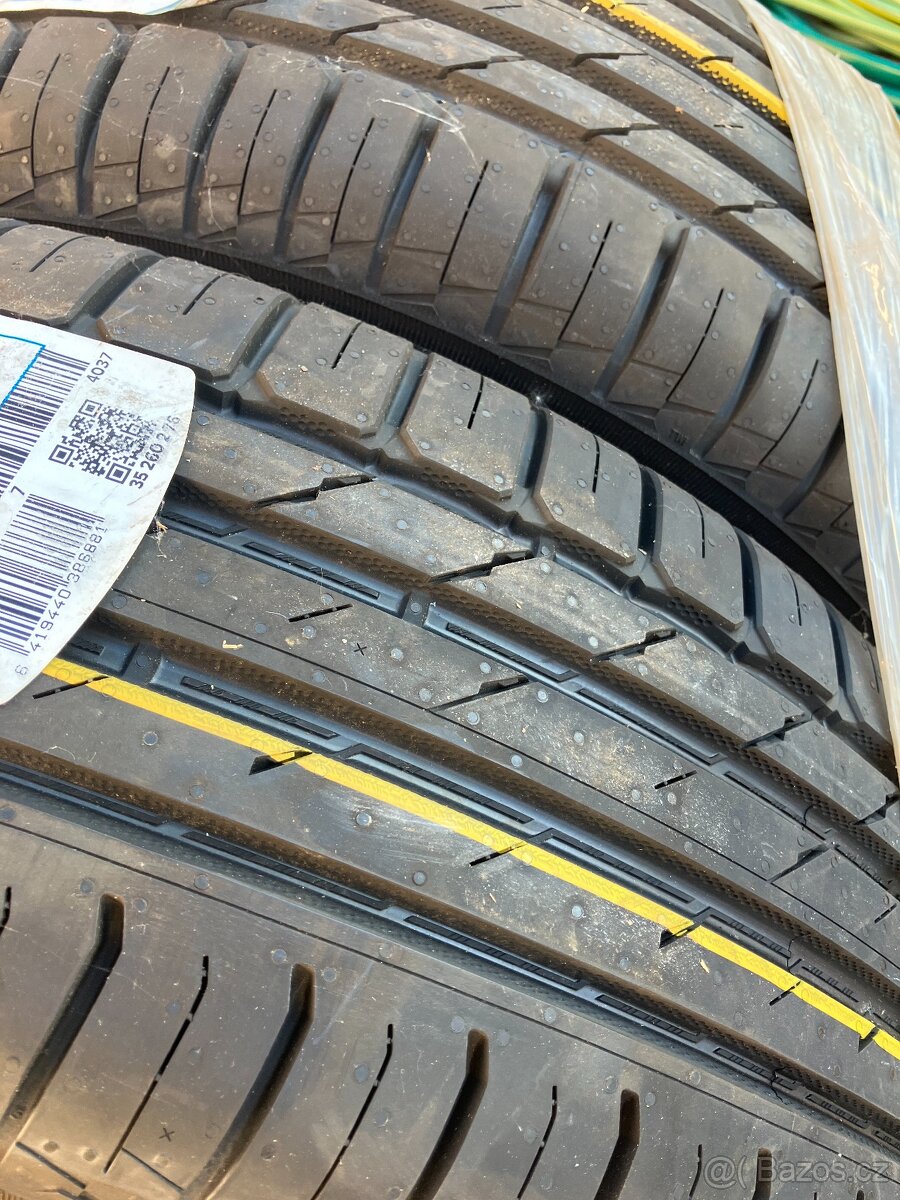 NOKIAN WETPROOF SUV 225/70 R16 NOVÉ