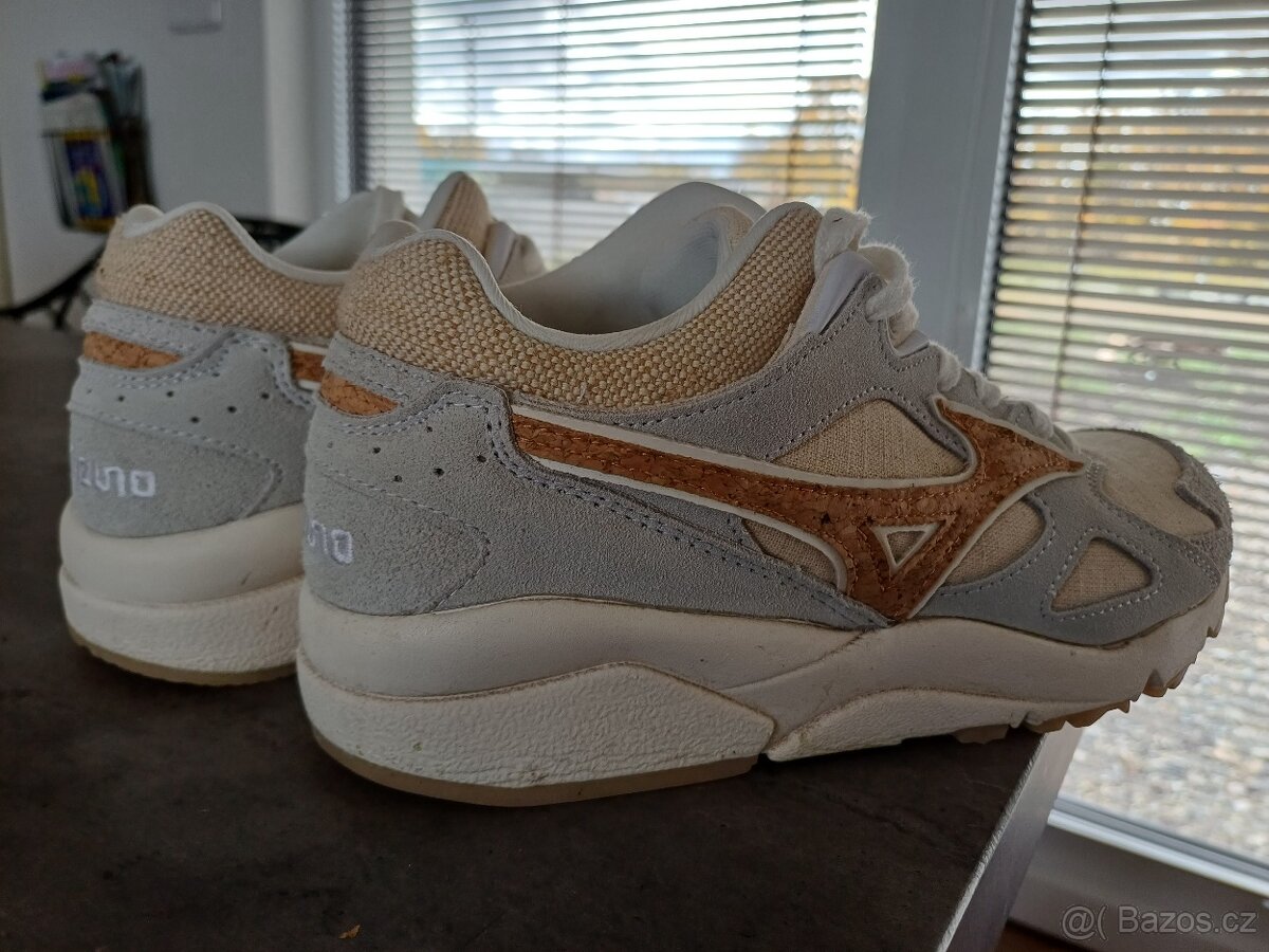 Unisex tenisky Mizuno SKY medal vel.40 - 3