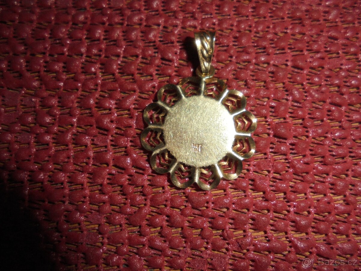 Prodám zlatý přívěšek na krk - 3