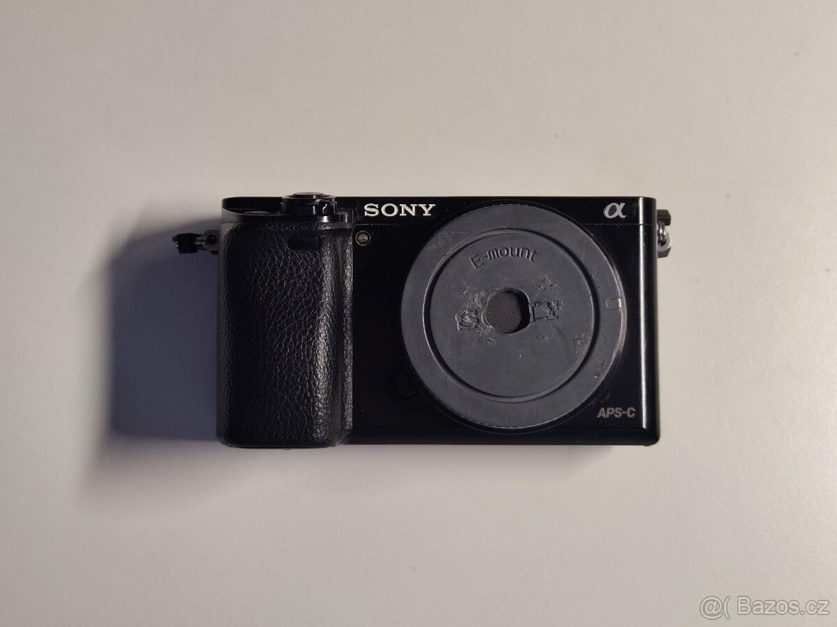 Sony A6000 tělo - 3