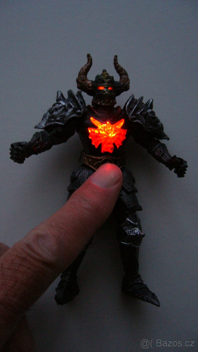 Soška + sousoší vojáků - 3