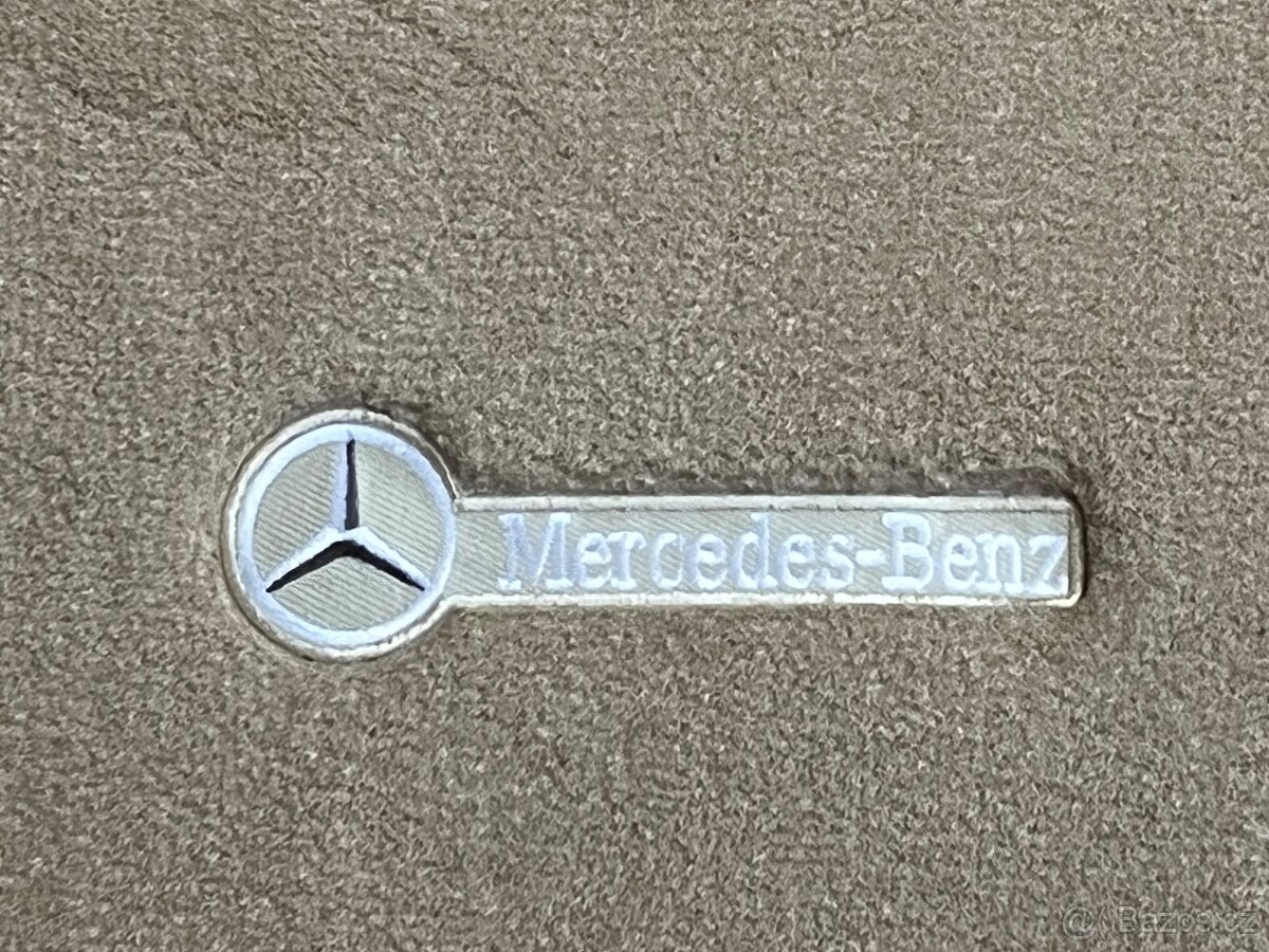 Mercedes W107 nové koberce - 3