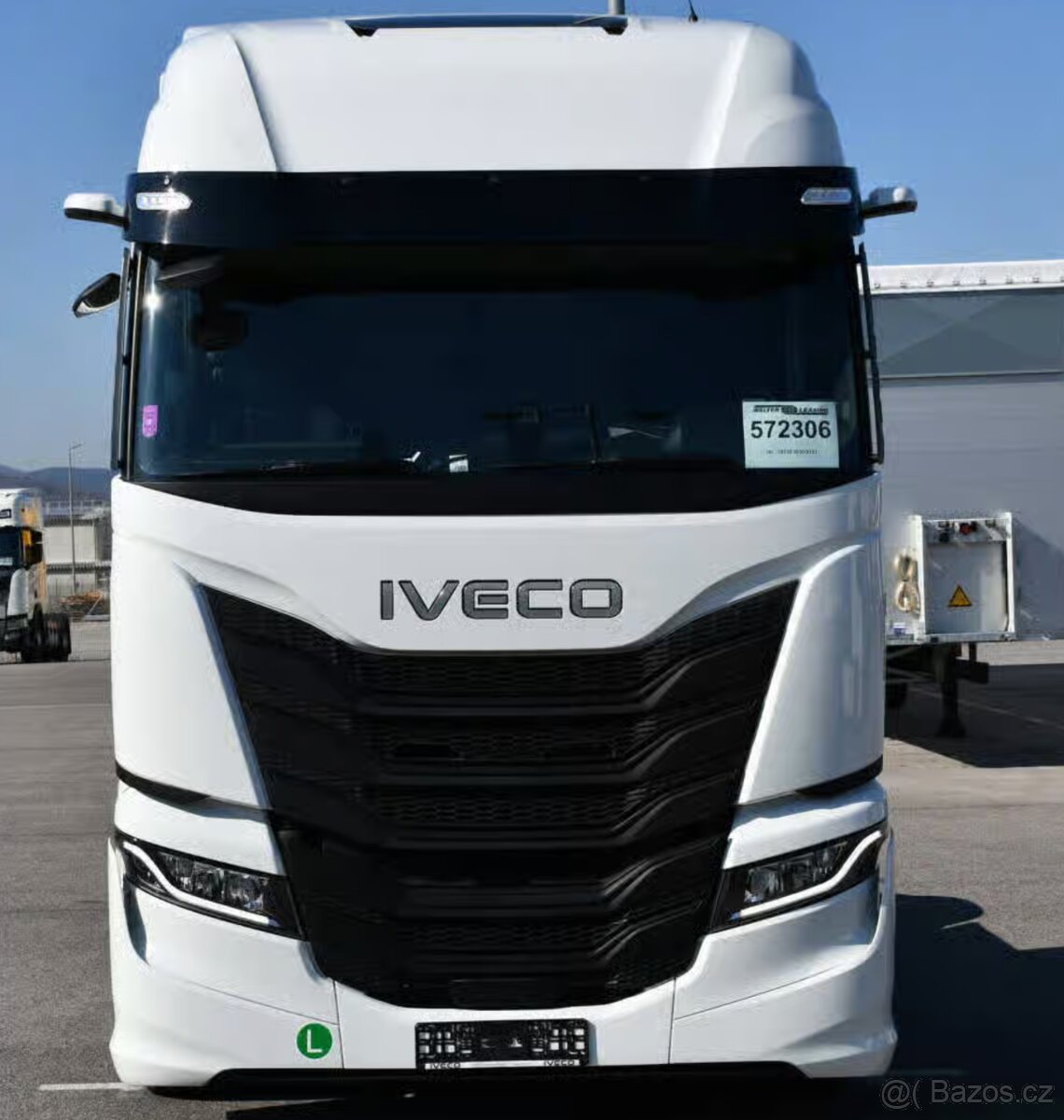 Iveco Tahač návěsu S-Way - 3