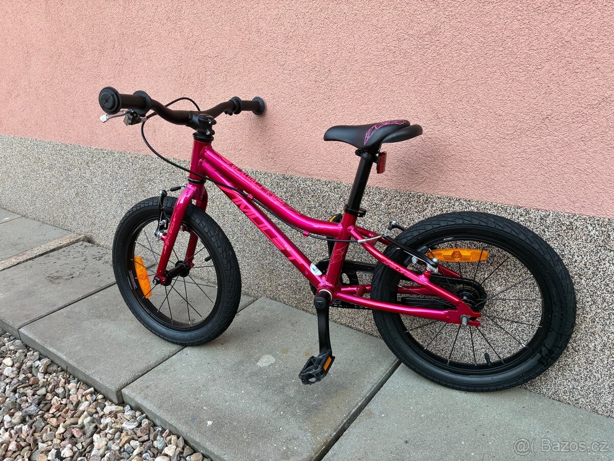 Dětské kolo 16. Váha: 6,2kg. - 3