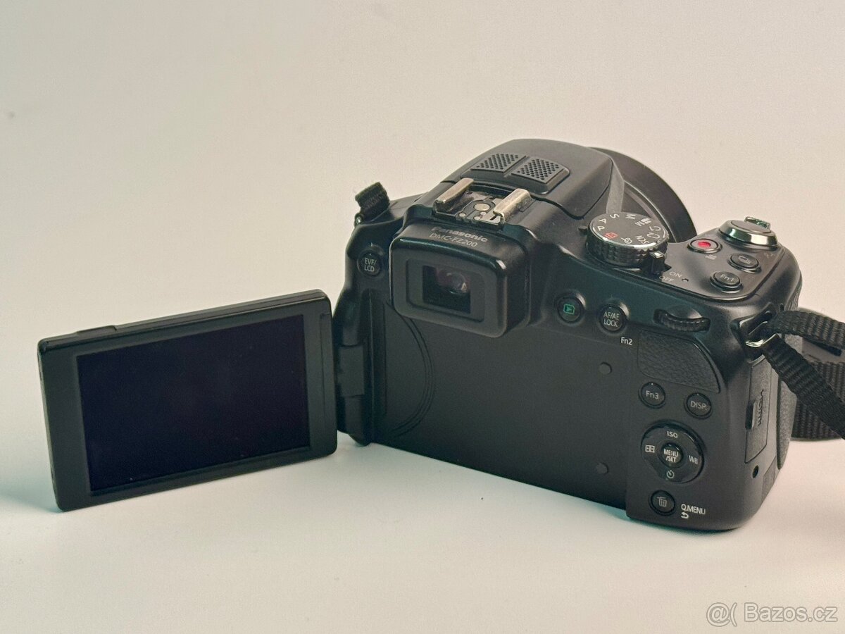 Panasonic Lumix FZ200 - 3