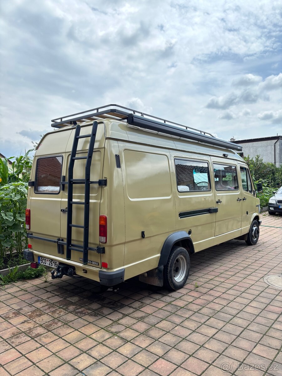 Obytný Mercedes Benz T1 410d