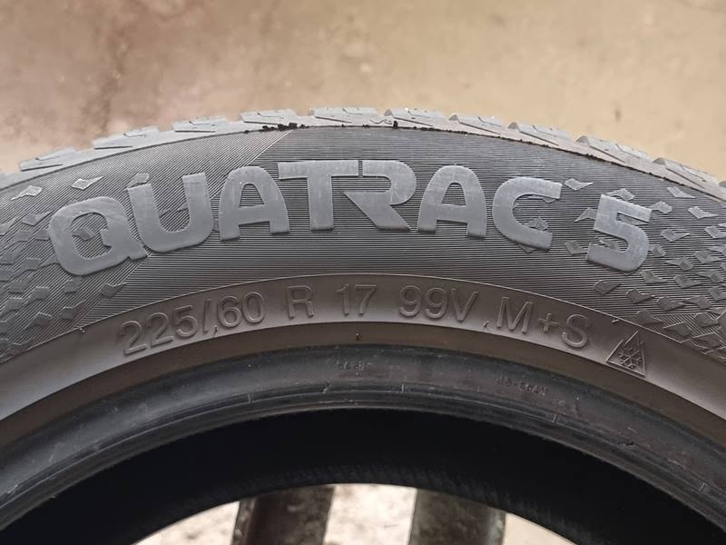 Celoroční Vredestein 225 60 17 - 3