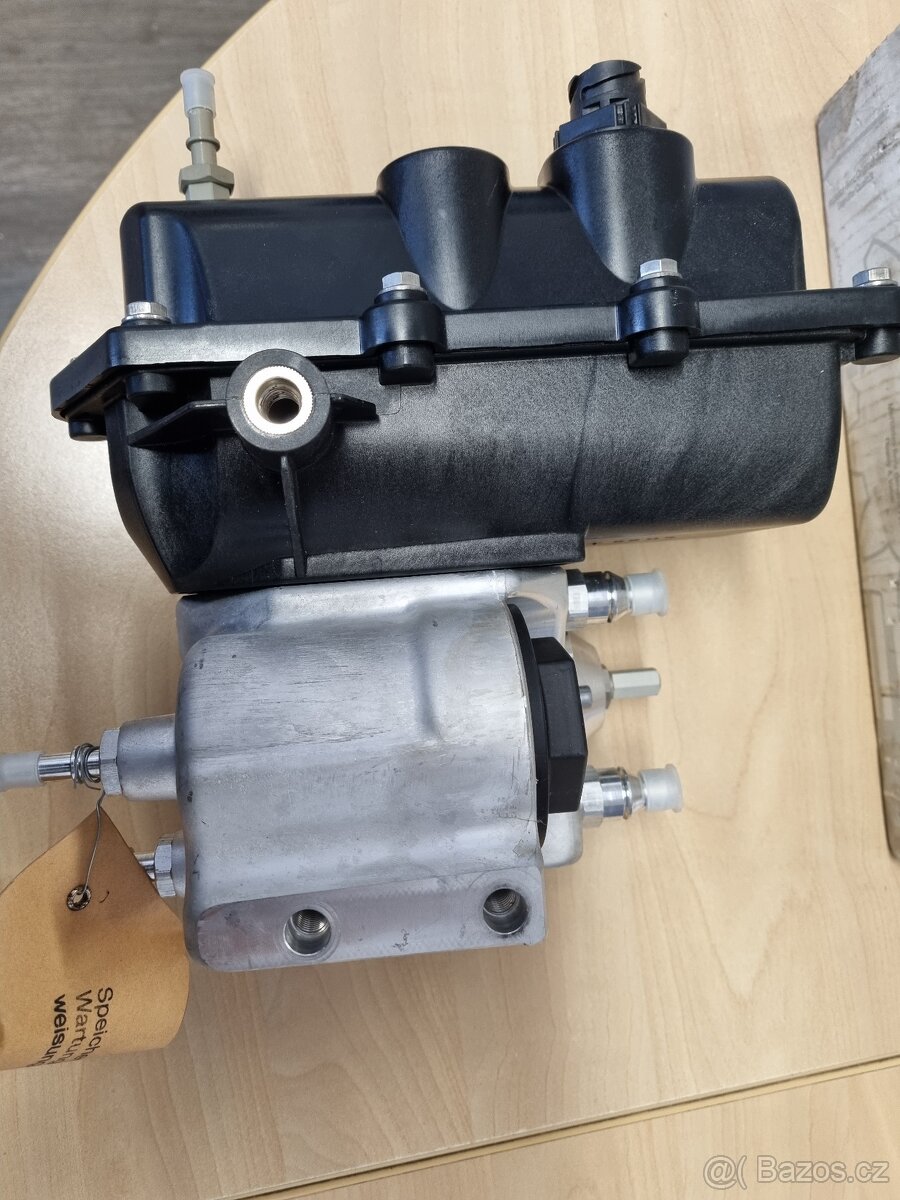 AD Blue Mercedes-Benz - 3