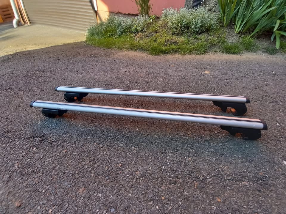 půjčím rakev střešní box Hakr Magic 400 a příčníky MENABO - 3