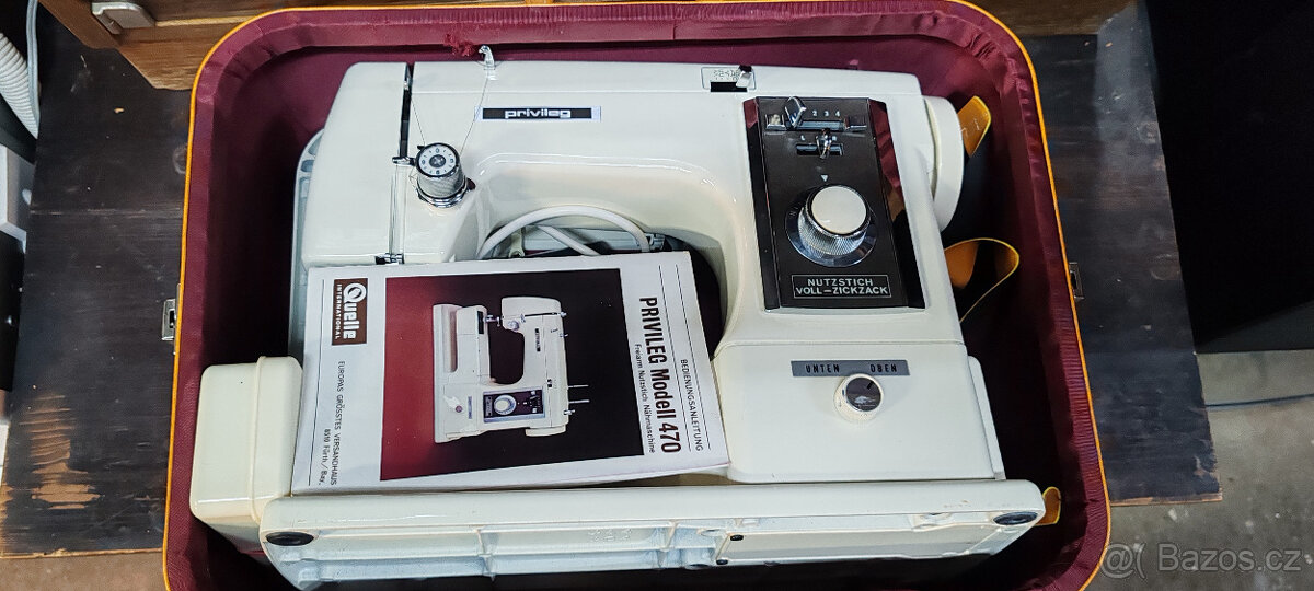 Vintage šicí stroj PRIVILEG 470 - 3
