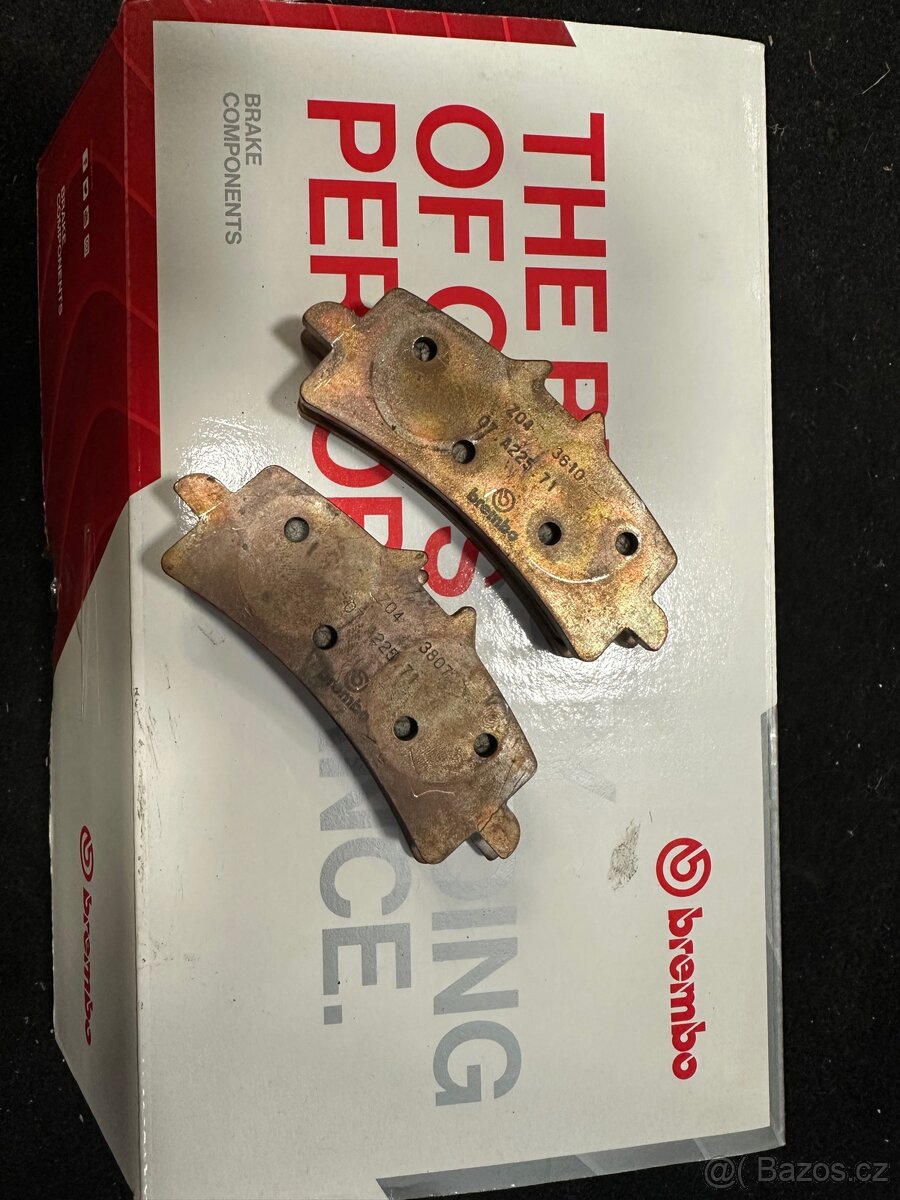 Aprilia Tuono V4 2017 - 3