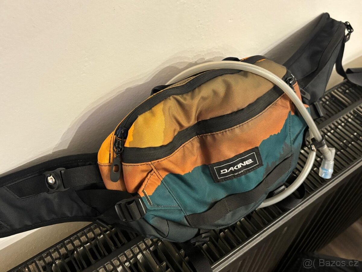 Cyklo ledvinka - Dakine Hot Laps 5L 2022 - Fire - 3