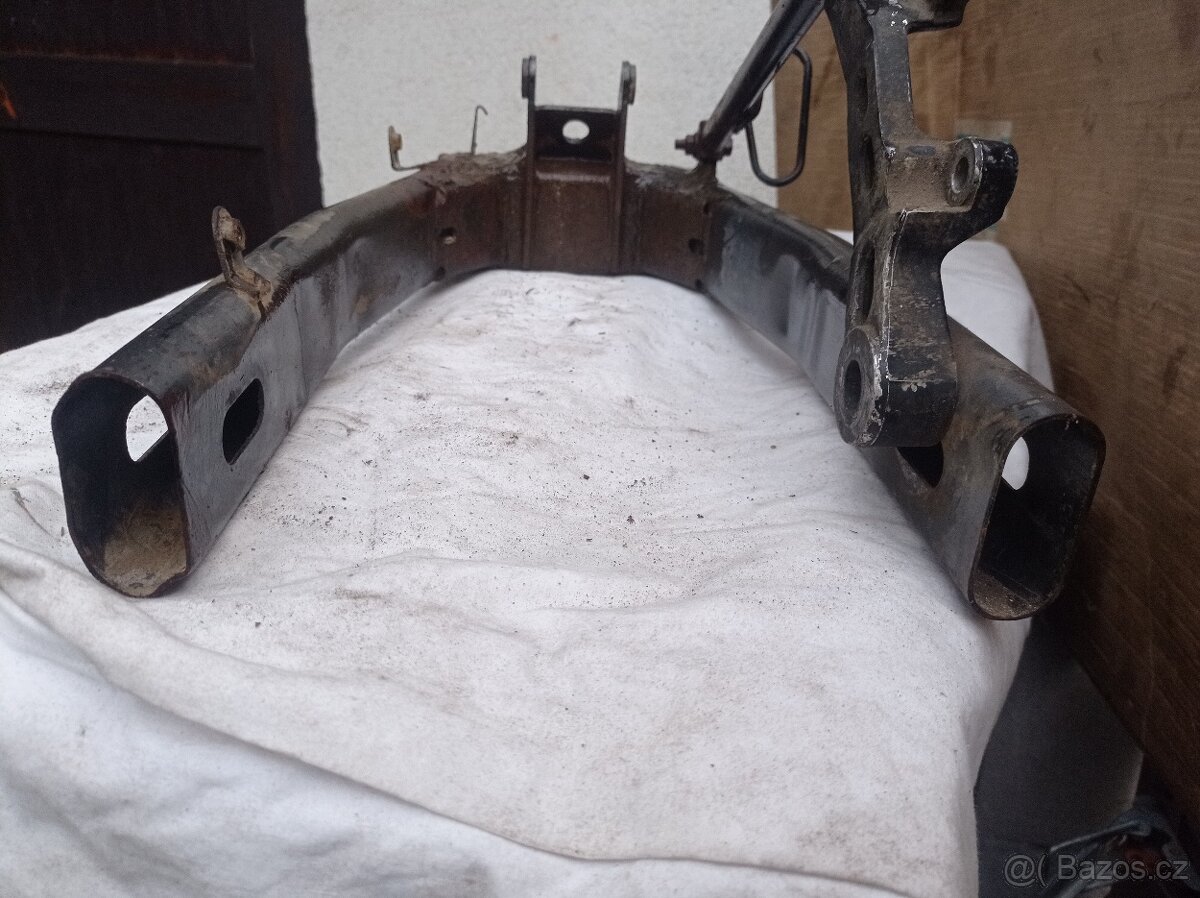 Yamaha XJ 600 Kyvka - 3