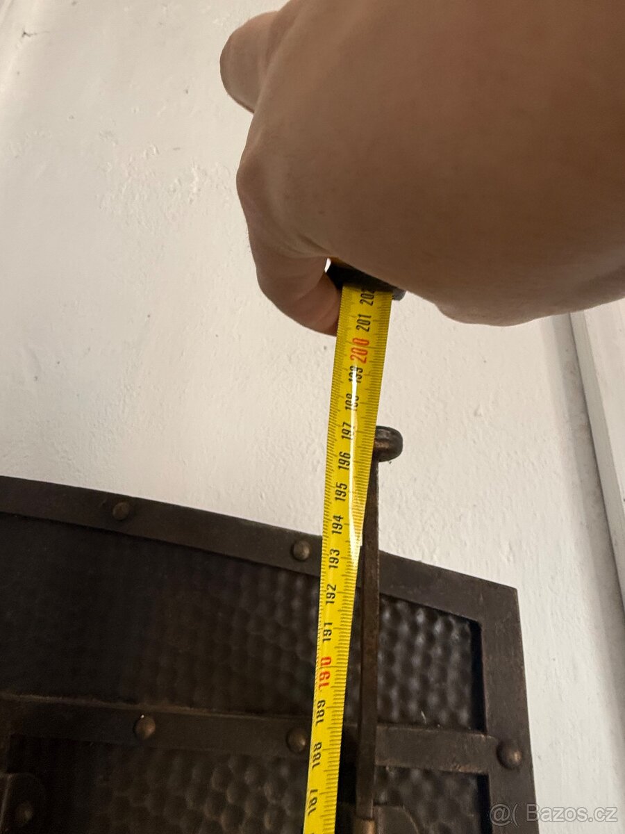 Kovový věšák se zrcadlem retro - 3