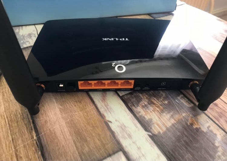 Bezdrátový internet O2 TP-Link MR200 - modem WiFi router - 3