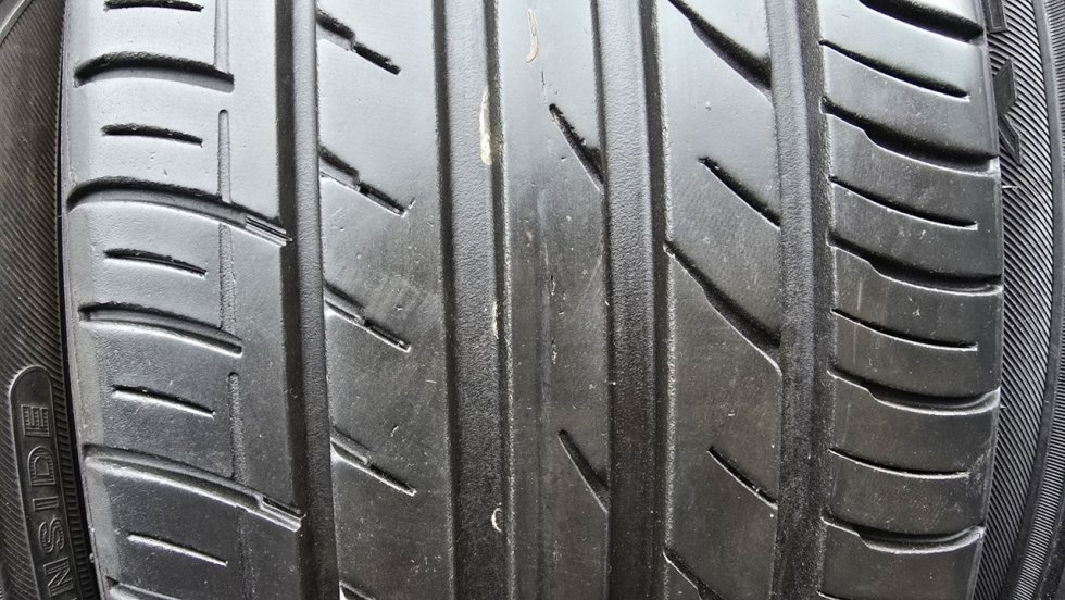 Letní pneu 245/45/18 Falken - 3