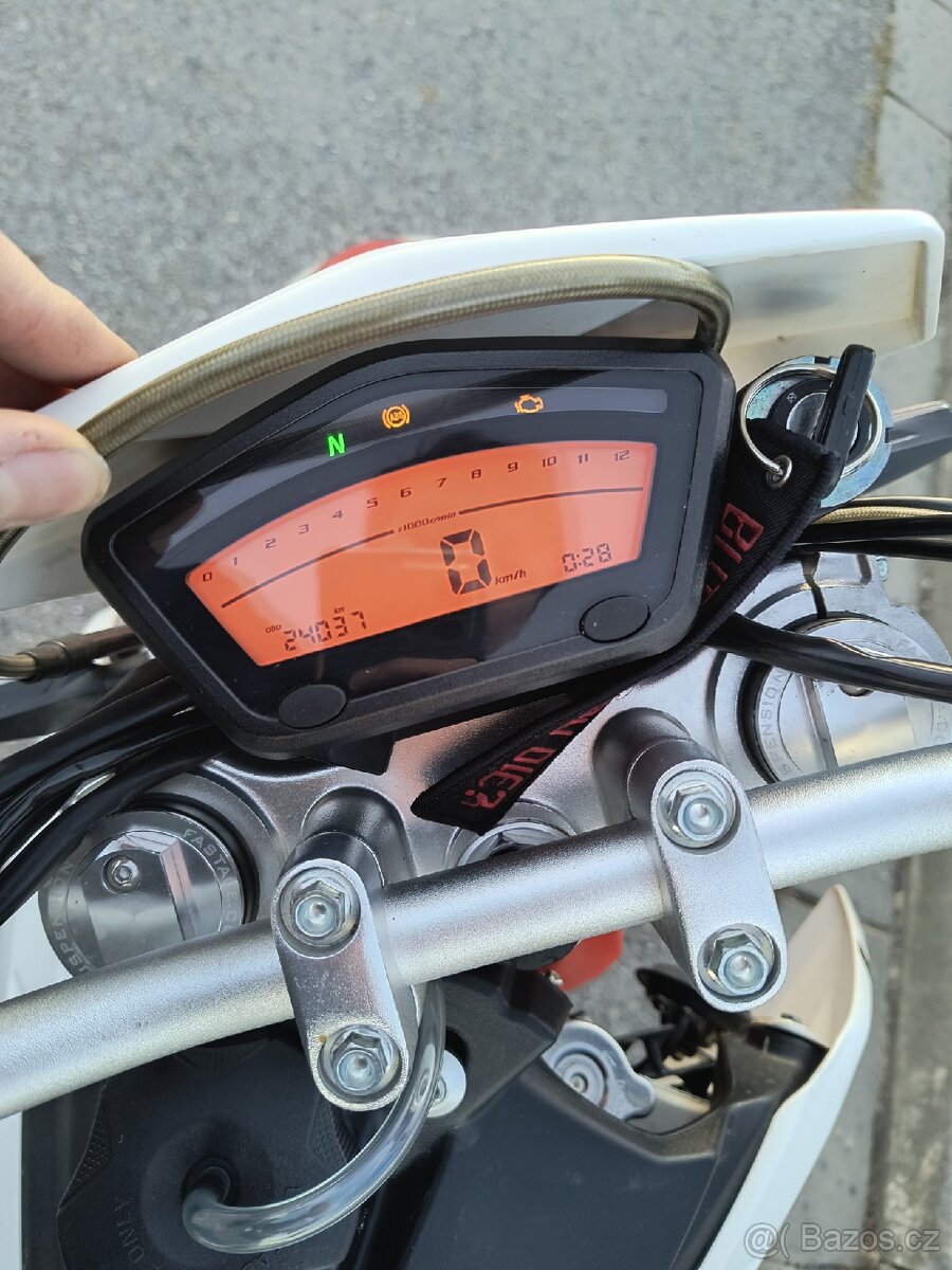 Swm 125R - 3