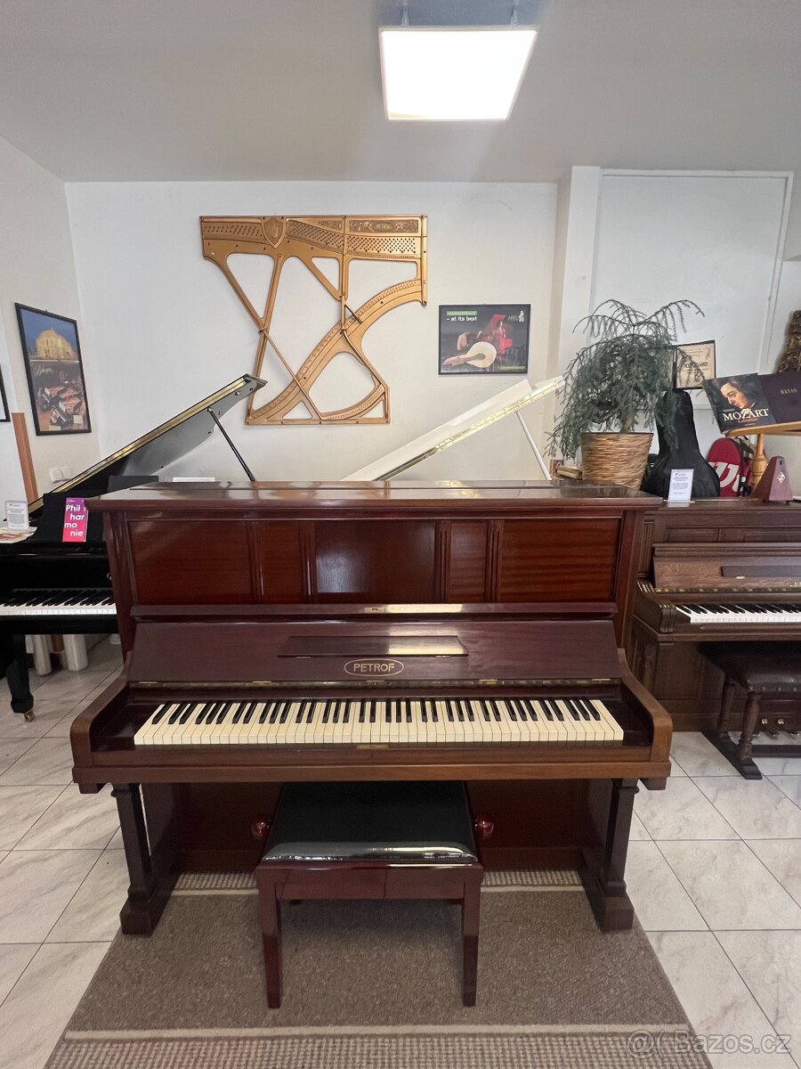 Petrof 135 v záruce, doprava zdarma, včetně židle - 3