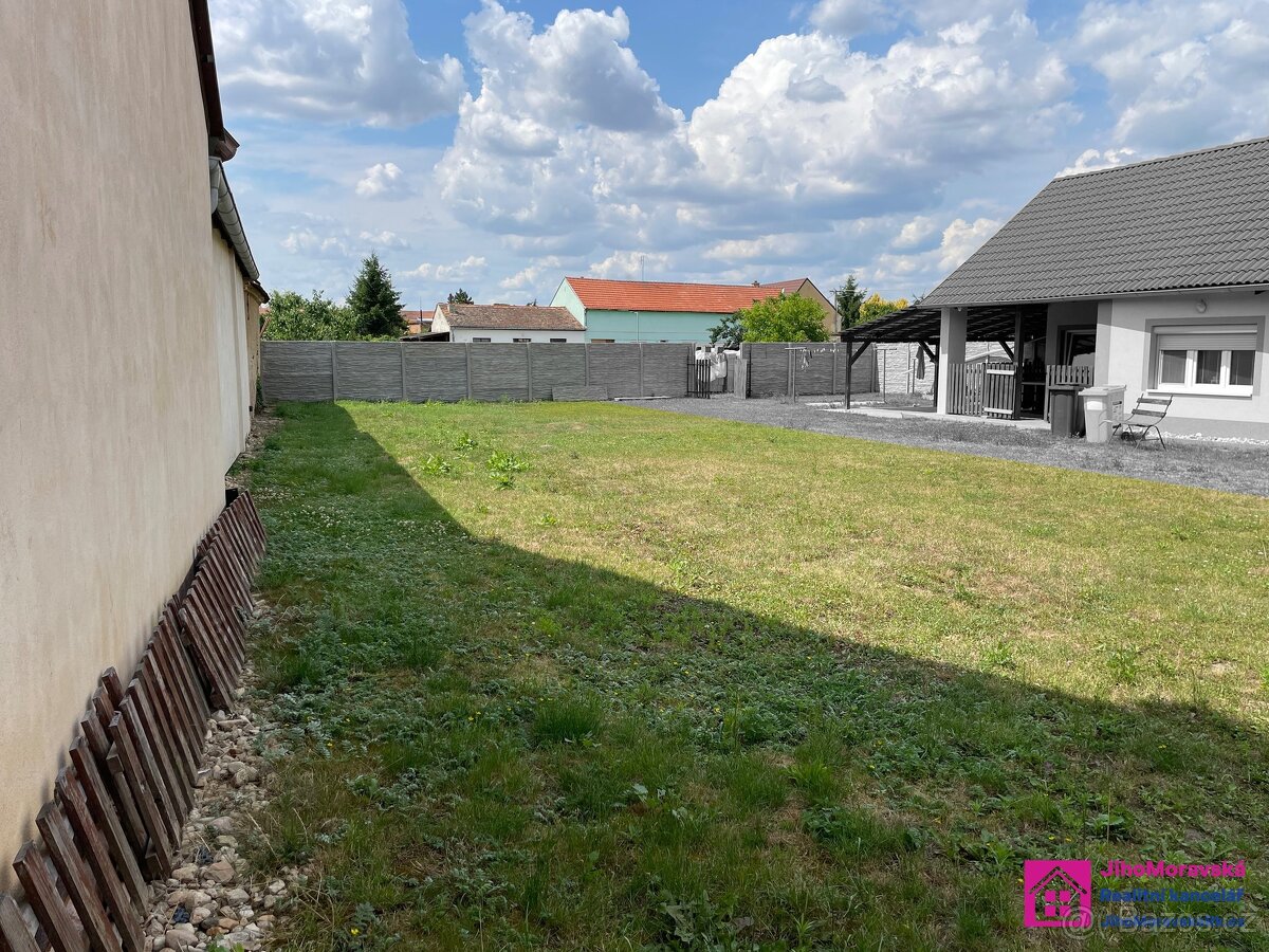 Prodej pozemku pro bydlení, 600 m² - Drnholec, ev.č. 00121 - 3