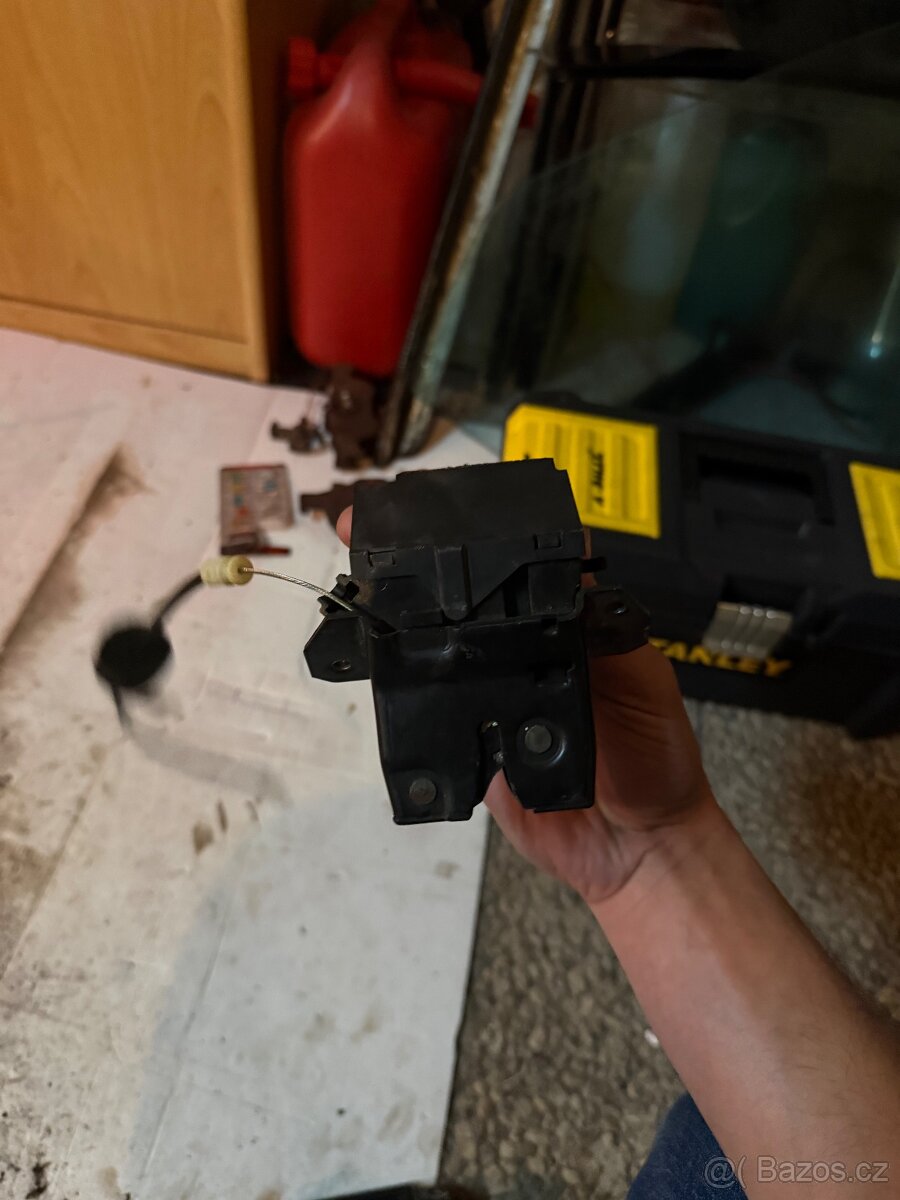 Zámek víka kufru (zadních dveří) Mercedes W203/W211/w209clk - 3