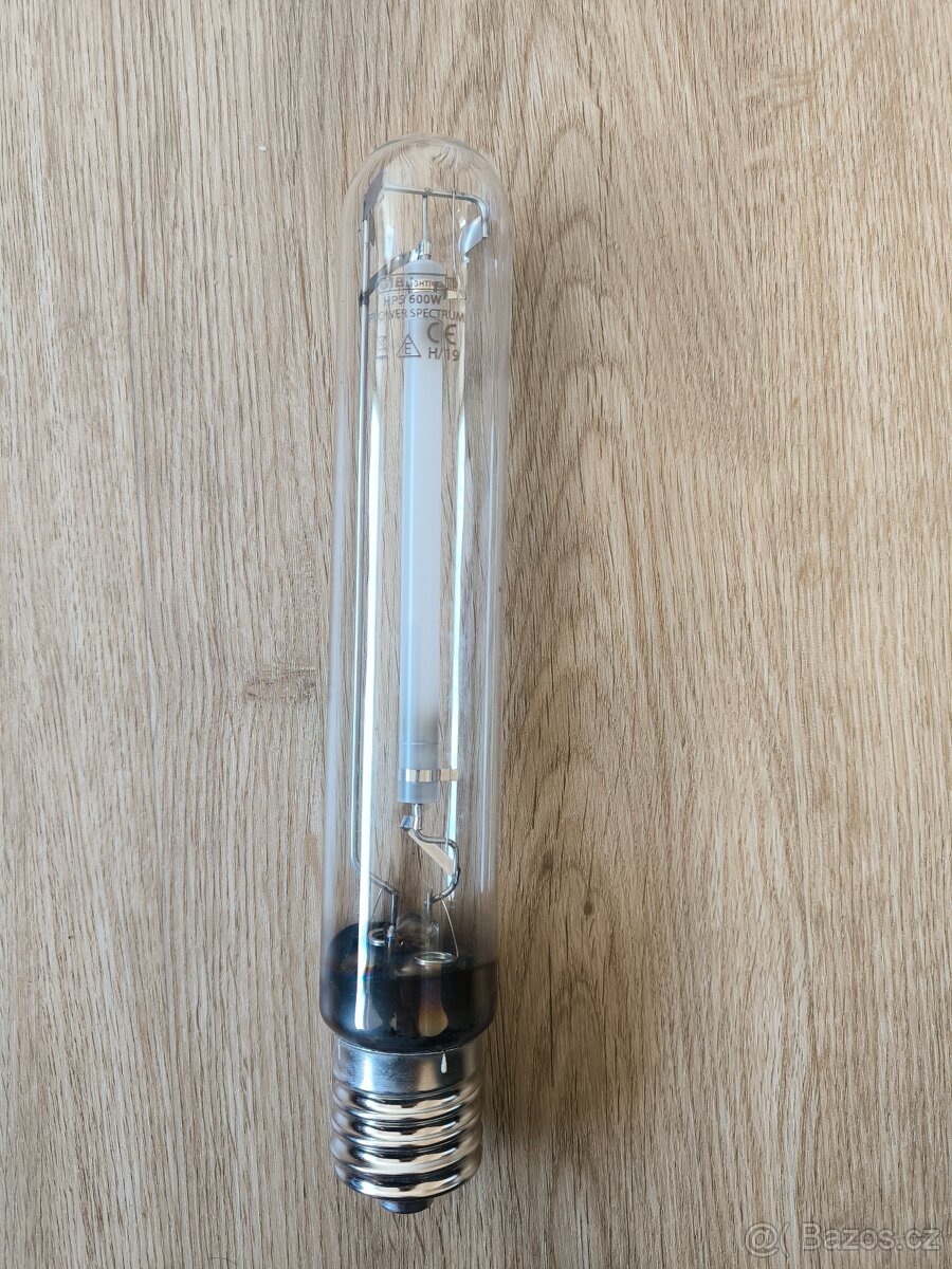 Světelný set: sodíková výbojka 600W + předřadník + stínidlo - 3