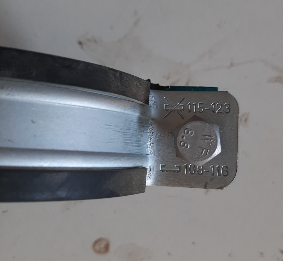 Objímka dvoušroubová M20 mm průměr - 3