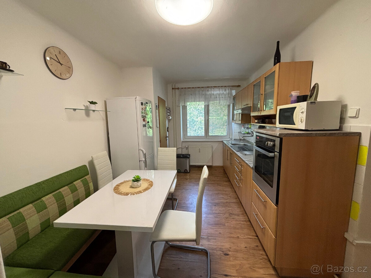 Prodej zděného bytu 2+1 v osob. vl. Neplachova ul. - 3