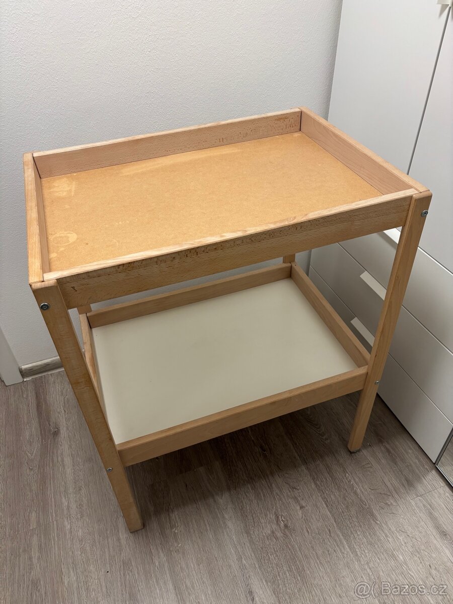 Přebalovací pult - 3