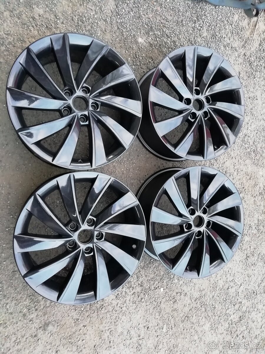 Prodam origo alu kola skoda superb III Pegasus 5x112 r18 - 3