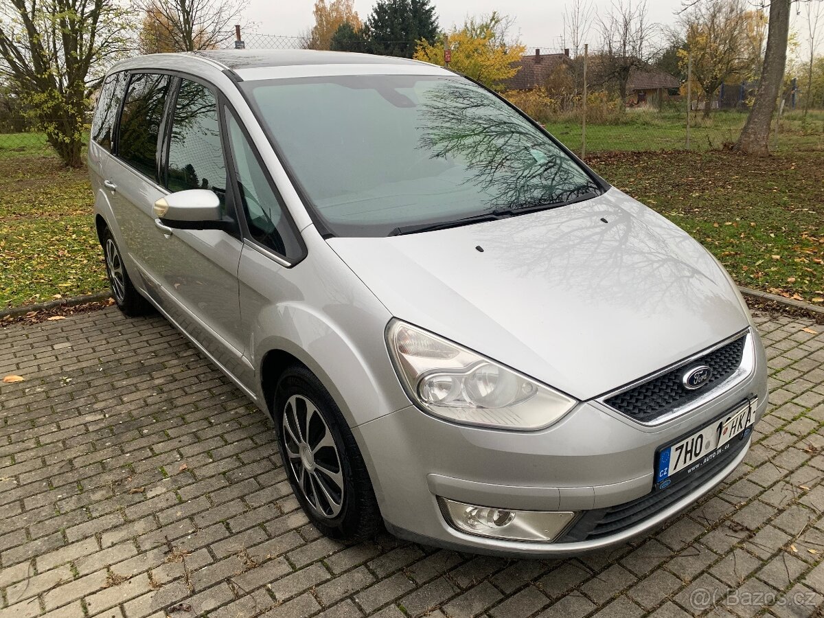 Ford Galaxy 2,0 tdi Novy model Facelift 7.mist - 3