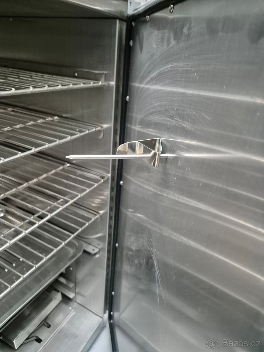 ELEKTRICKÁ NEREZOVÁ UDÍRNA 148 L - 3