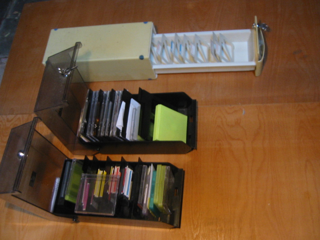 diskety, schánky na diskety - 3