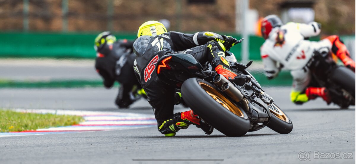 TRIUMPH SPEED TRIPLE 1200 RR - 3