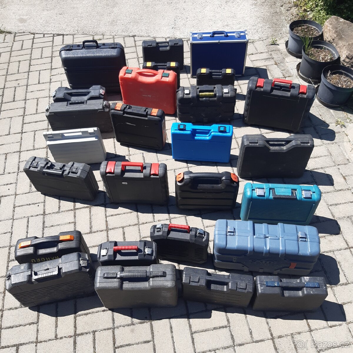 PRODÁM kufry od aku a elektro nářadí - 3