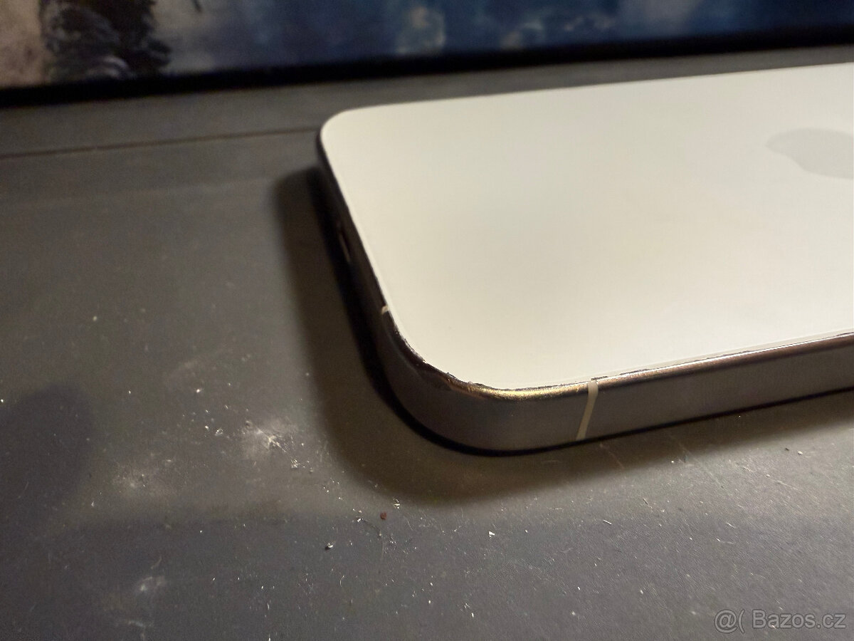 iPhone 15 Pro - 3