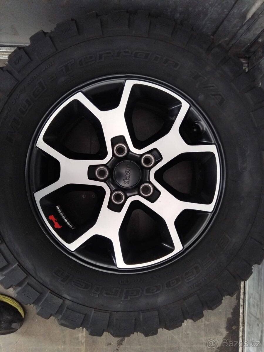 Jeep Wrangler Rubicon JL JK alukola 255/75 r16 BF Goodrich