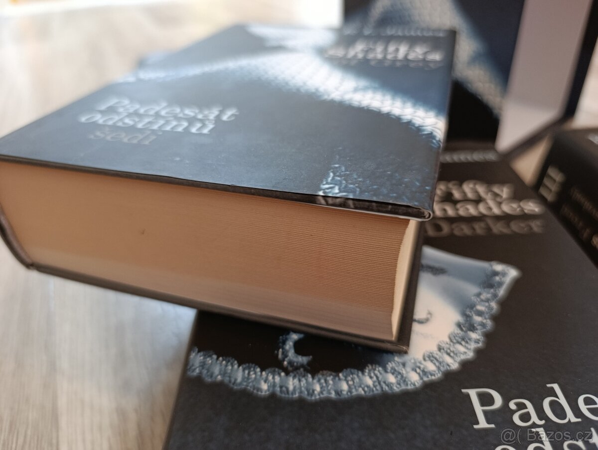 Padesát odstínů šedi - temnoty - svobody + Grey 4 KNIHY - 3