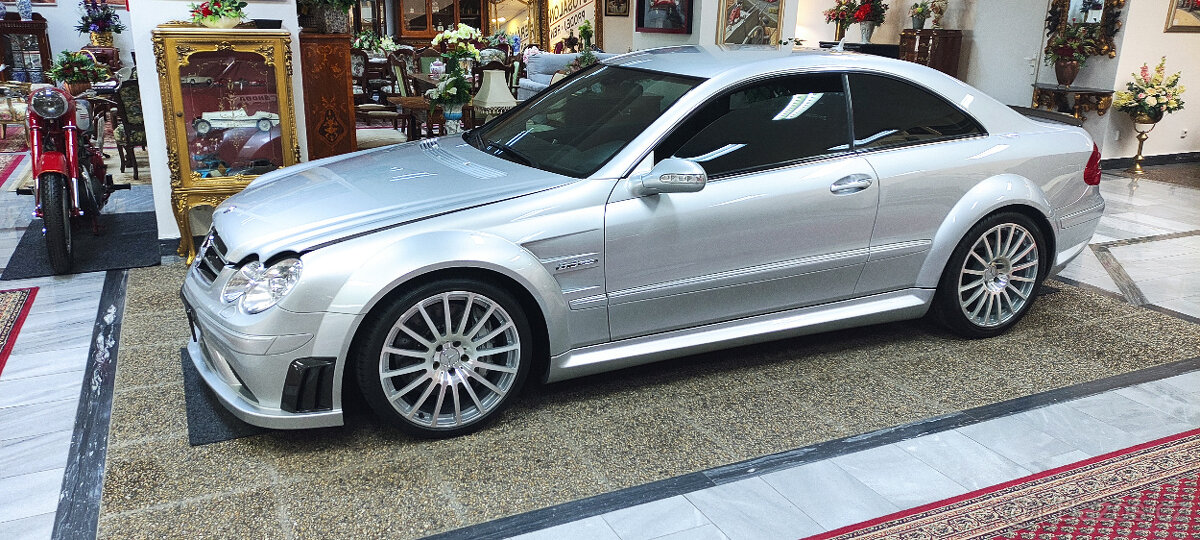 Mercededs CLK 63 AMG BLACK SERIES - 3