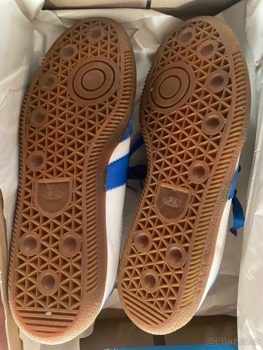 Botas tenisky nové - 3