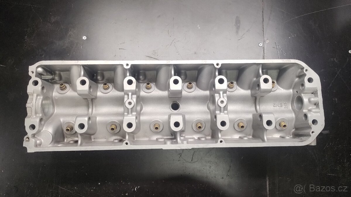 BMW hlava motoru M30 - 3