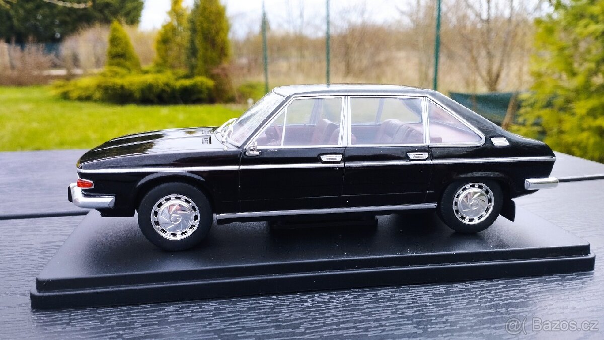 Tatra 613 černa ( 1:24 ) - 3