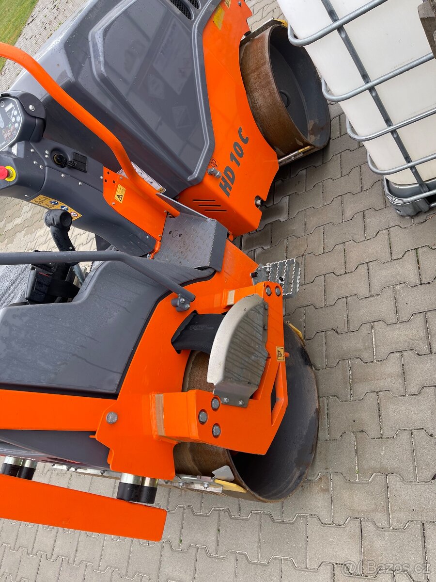 Vibrační válec HAMM HD10c 2T - 3